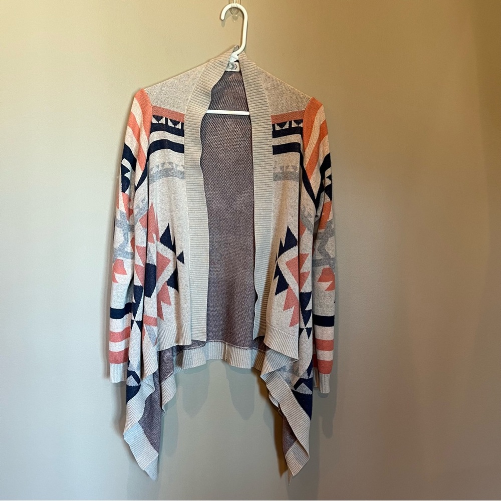 Geometric Patterned Sweater - Picture 2 of 5